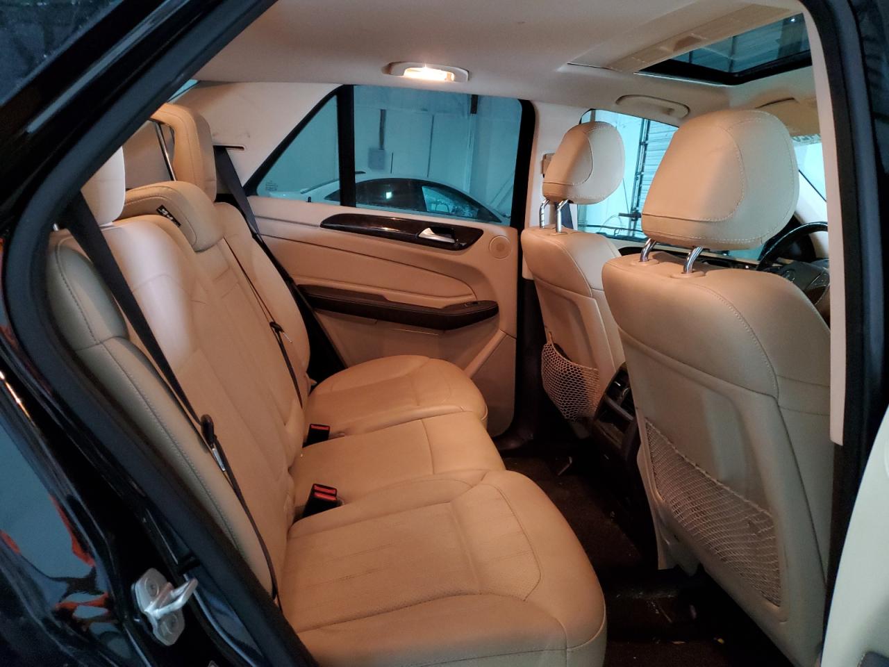 2016 Mercedes-Benz GLE - Image 11
