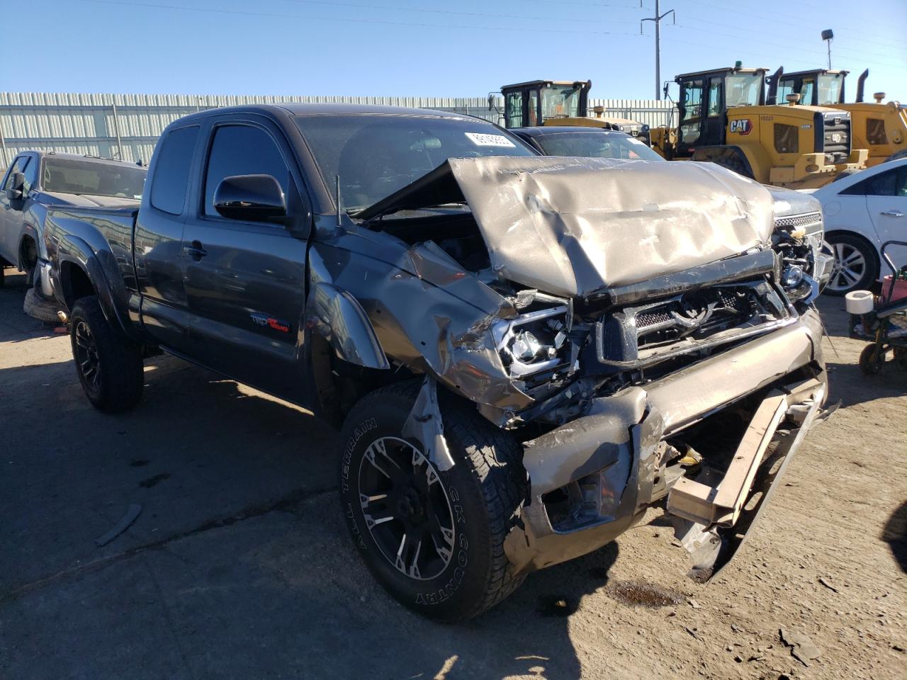 2015 Toyota Tacoma - Image 4