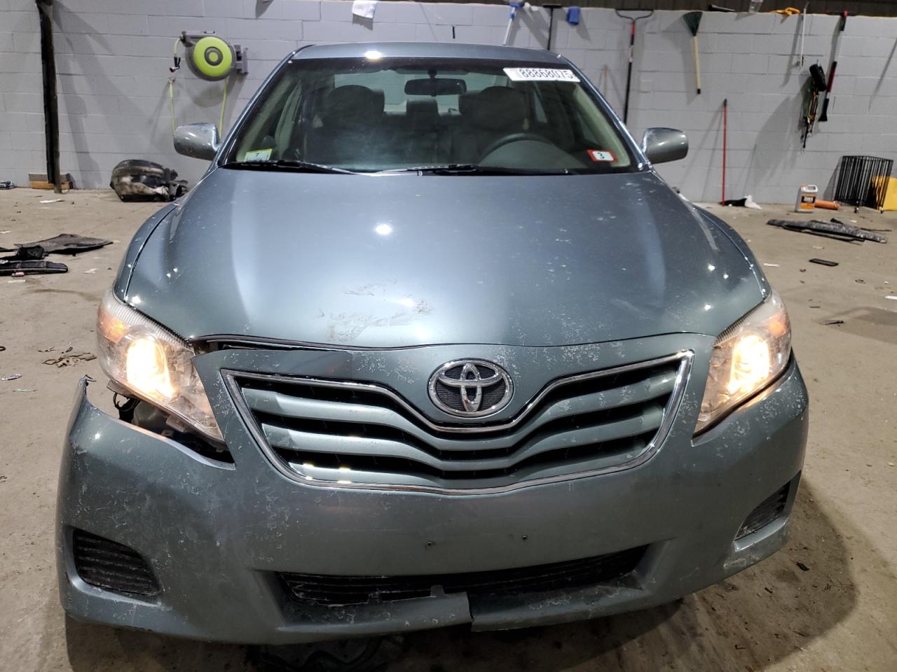 2010 Toyota Camry - Image 5