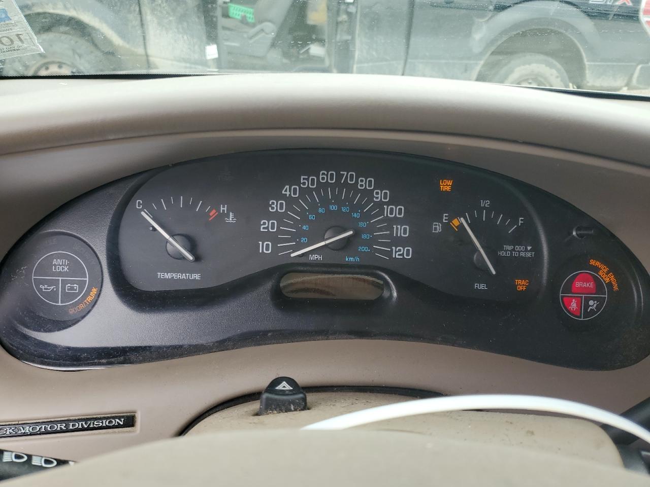 2001 Buick Century - Image 9