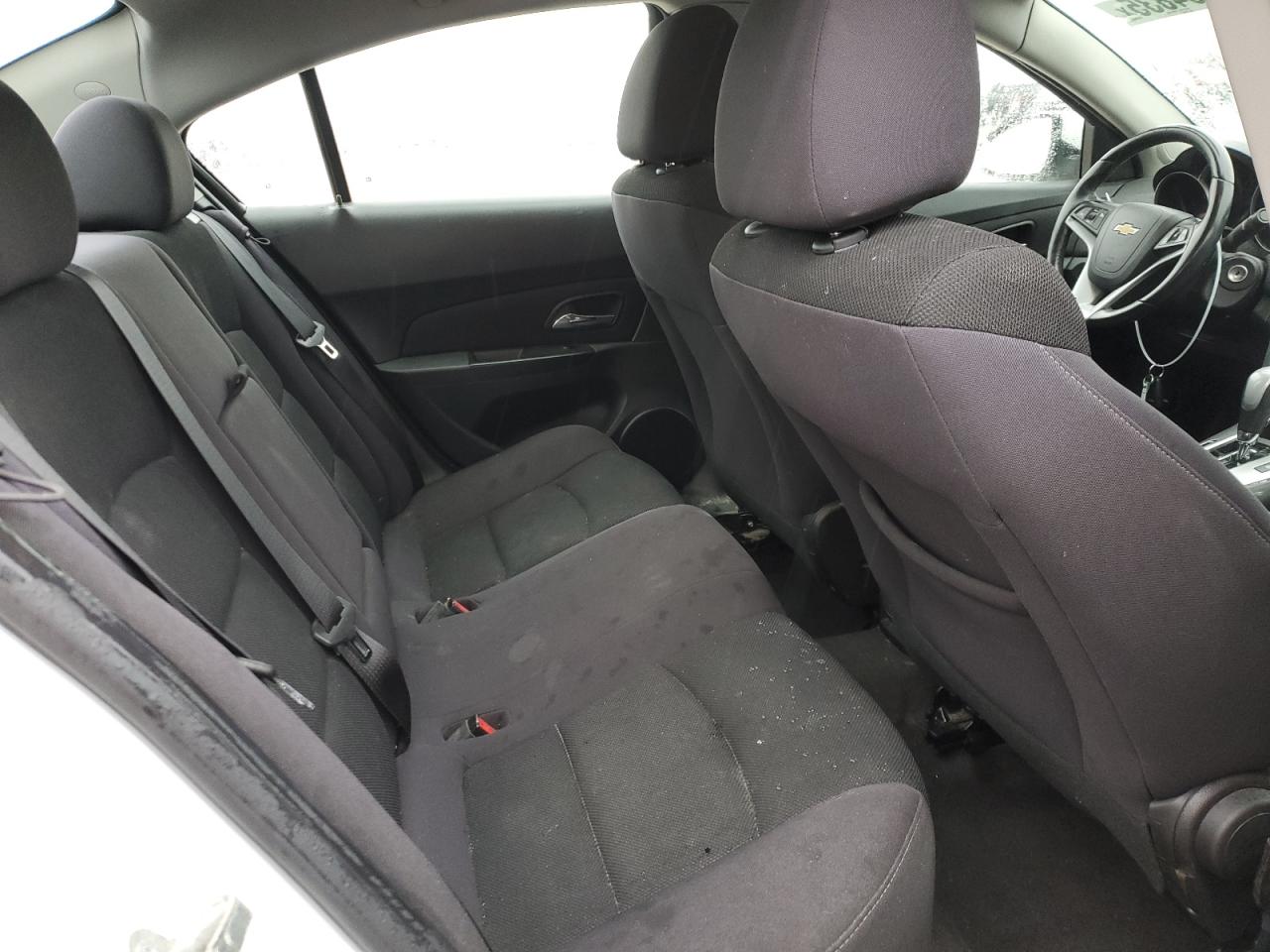 2014 Chevrolet Cruze - Image 10