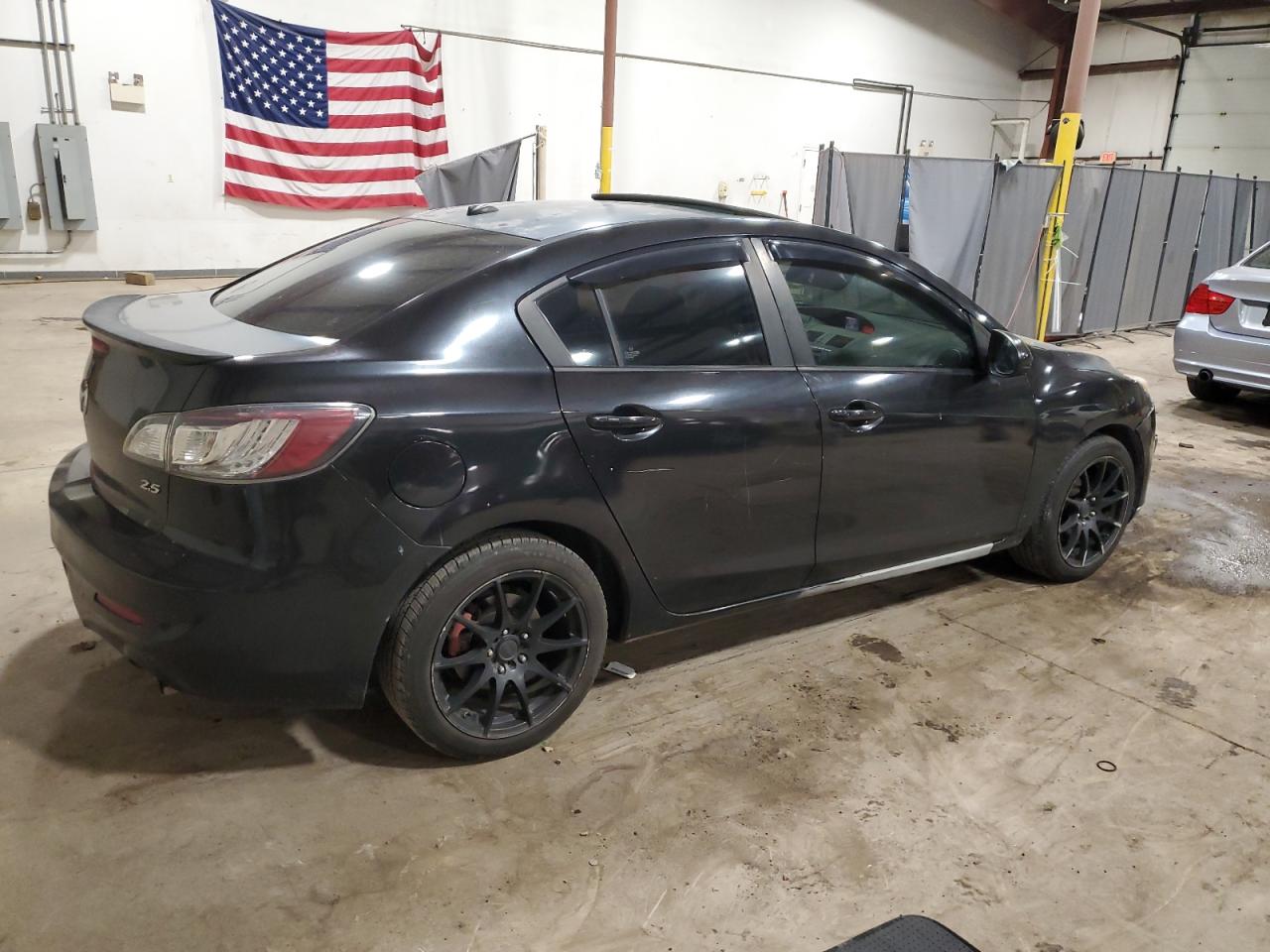 2010 Mazda 3 - Image 3