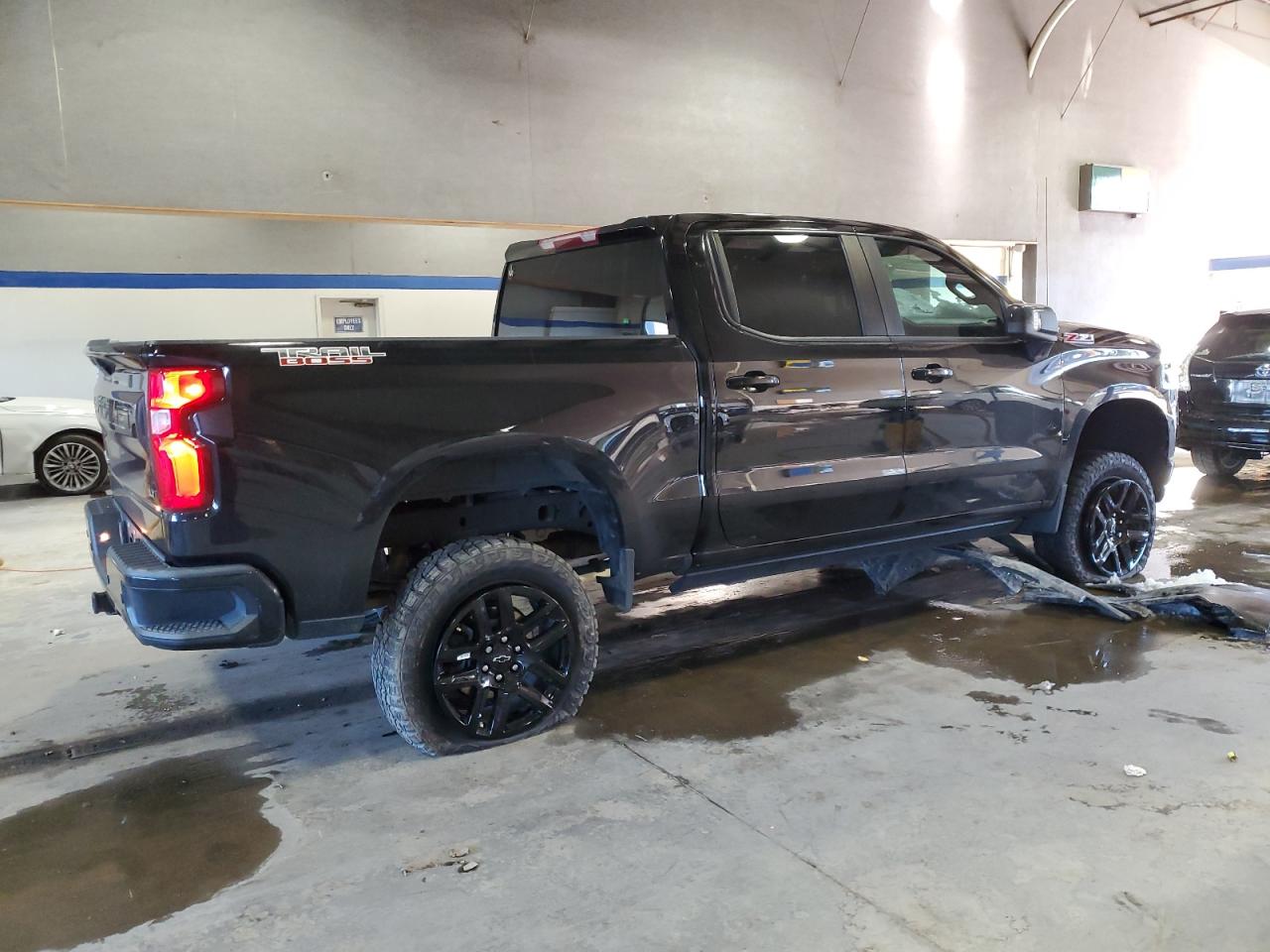2022 Chevrolet Silverado - Image 3