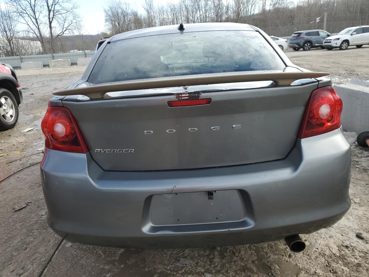 2013 Dodge Avenger - Image 6