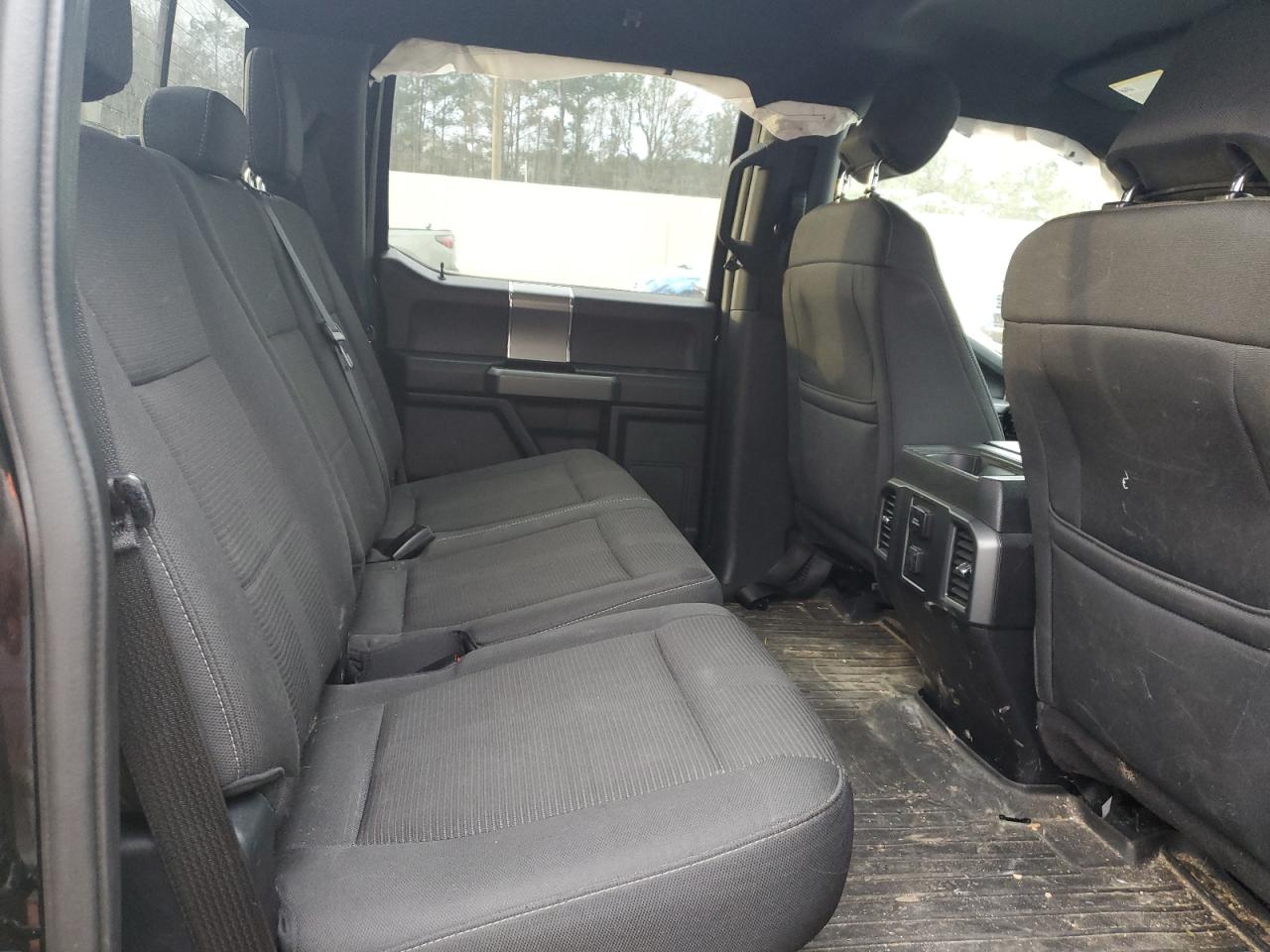 2016 Ford F-150 - Image 10