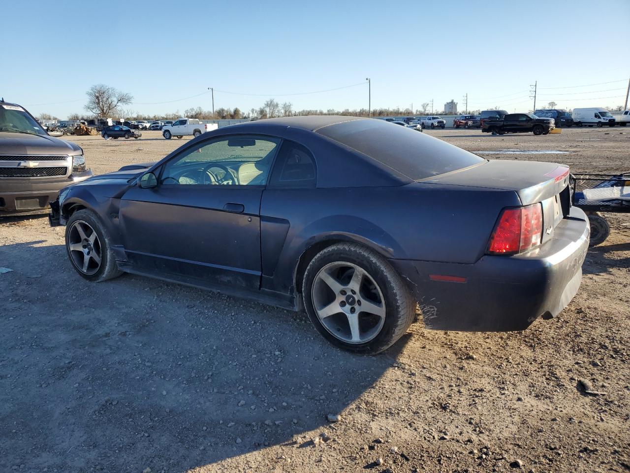 2001 Ford Mustang - Image 2