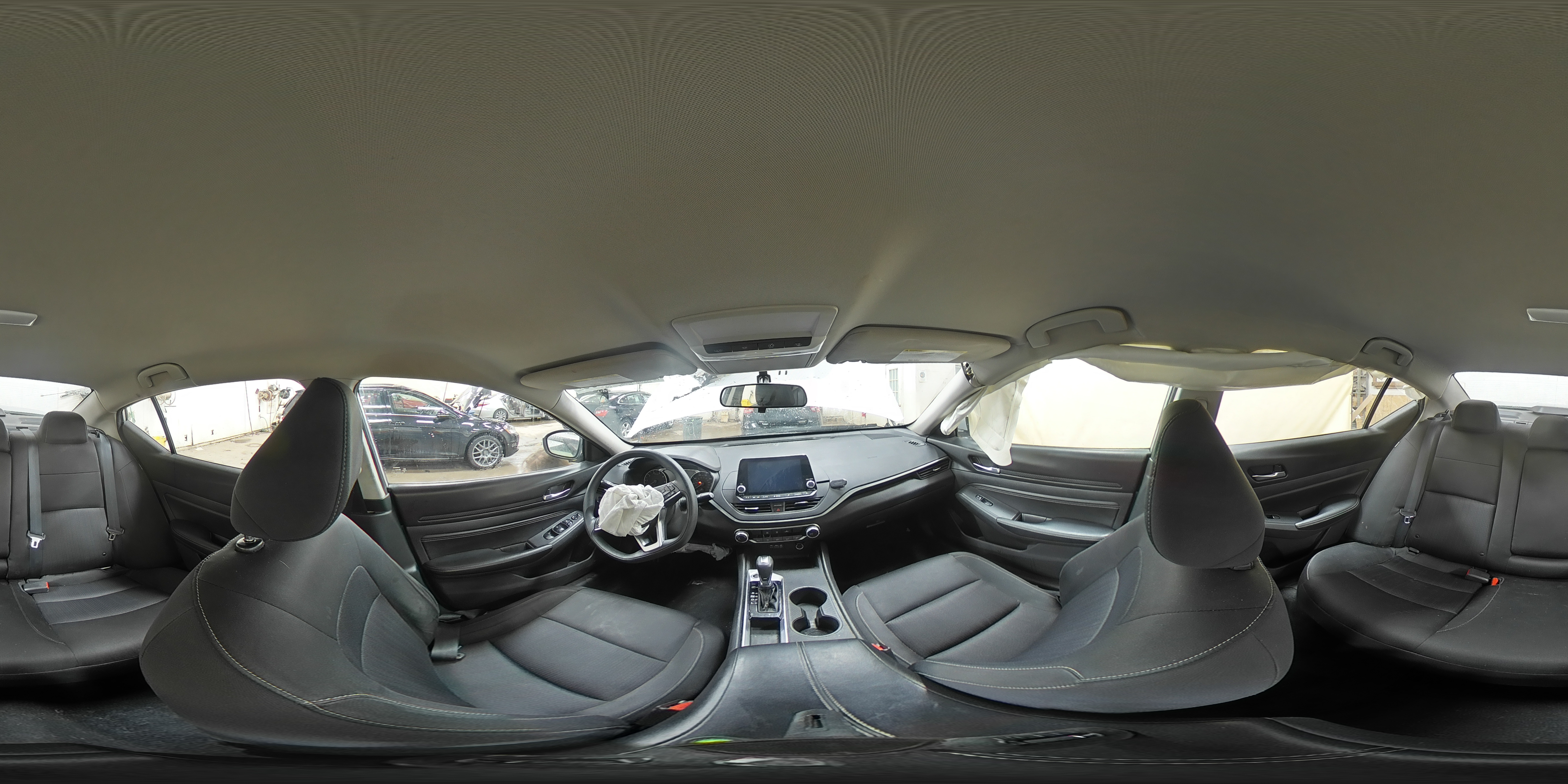 2020 Nissan Altima - Image 14