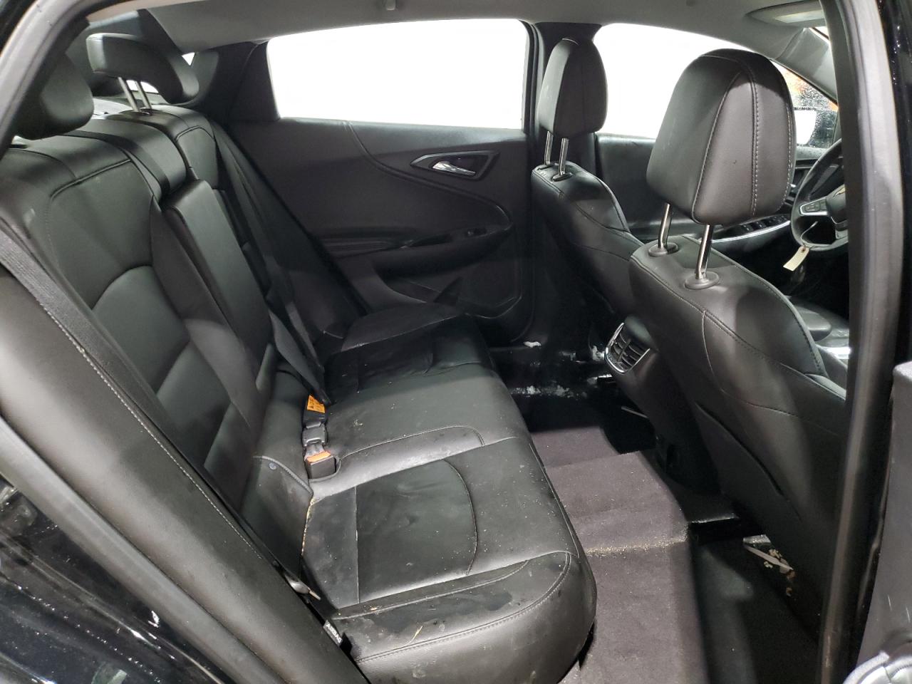 2017 Chevrolet Malibu - Image 10