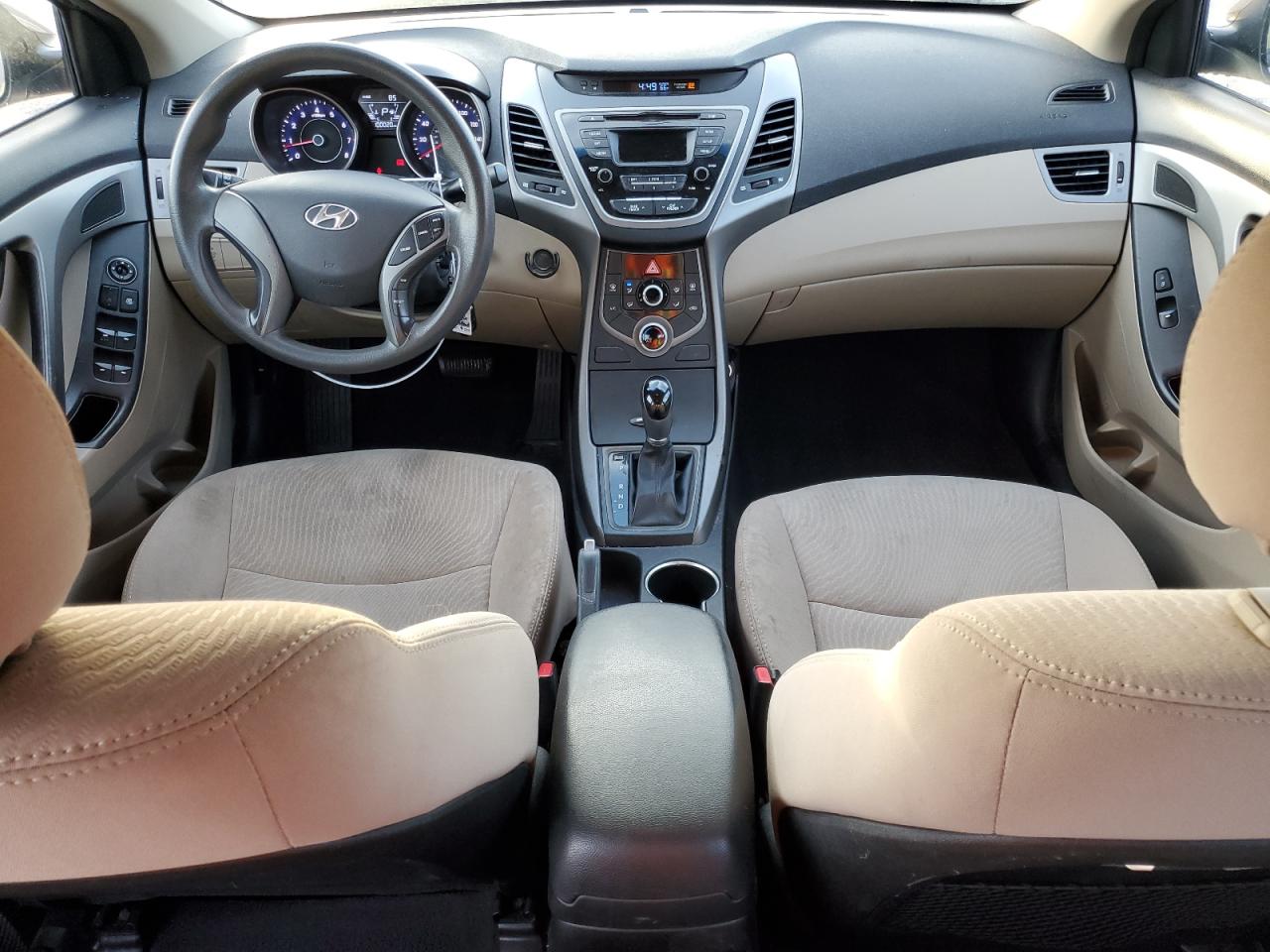 2016 Hyundai Elantra - Image 8