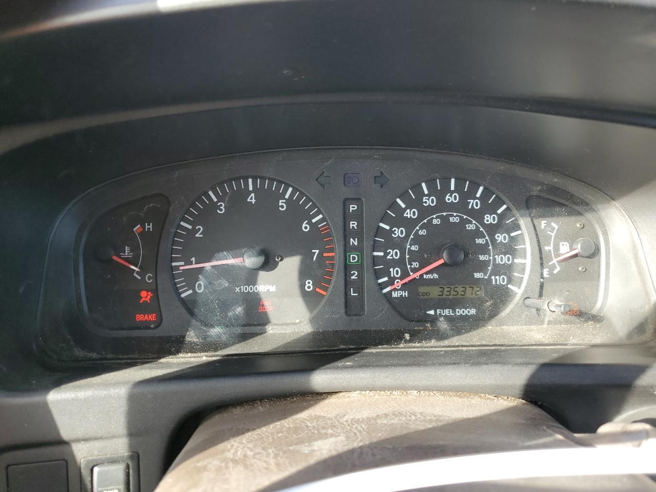 2000 Toyota Sienna - Image 9