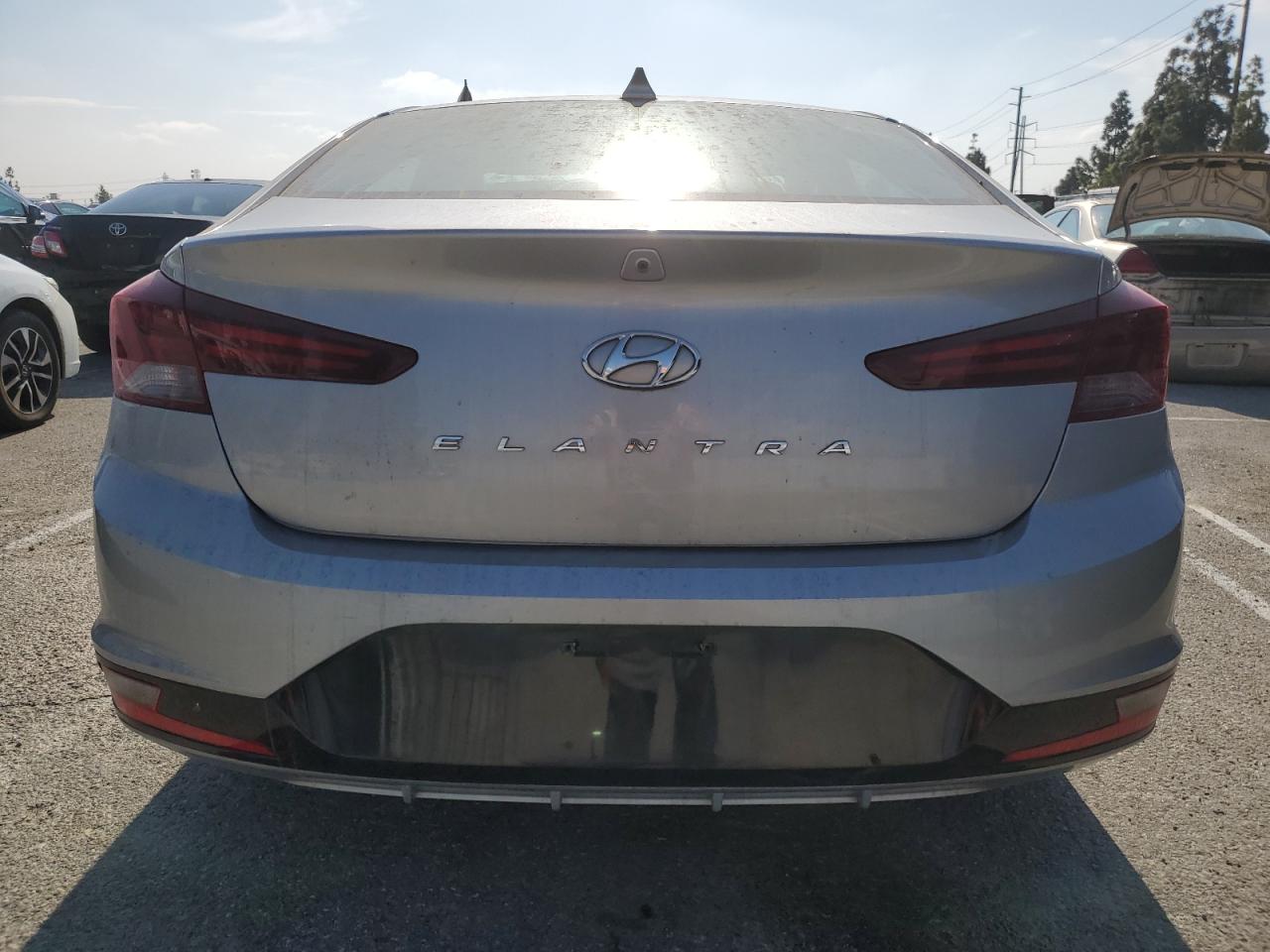 2020 Hyundai Elantra - Image 6