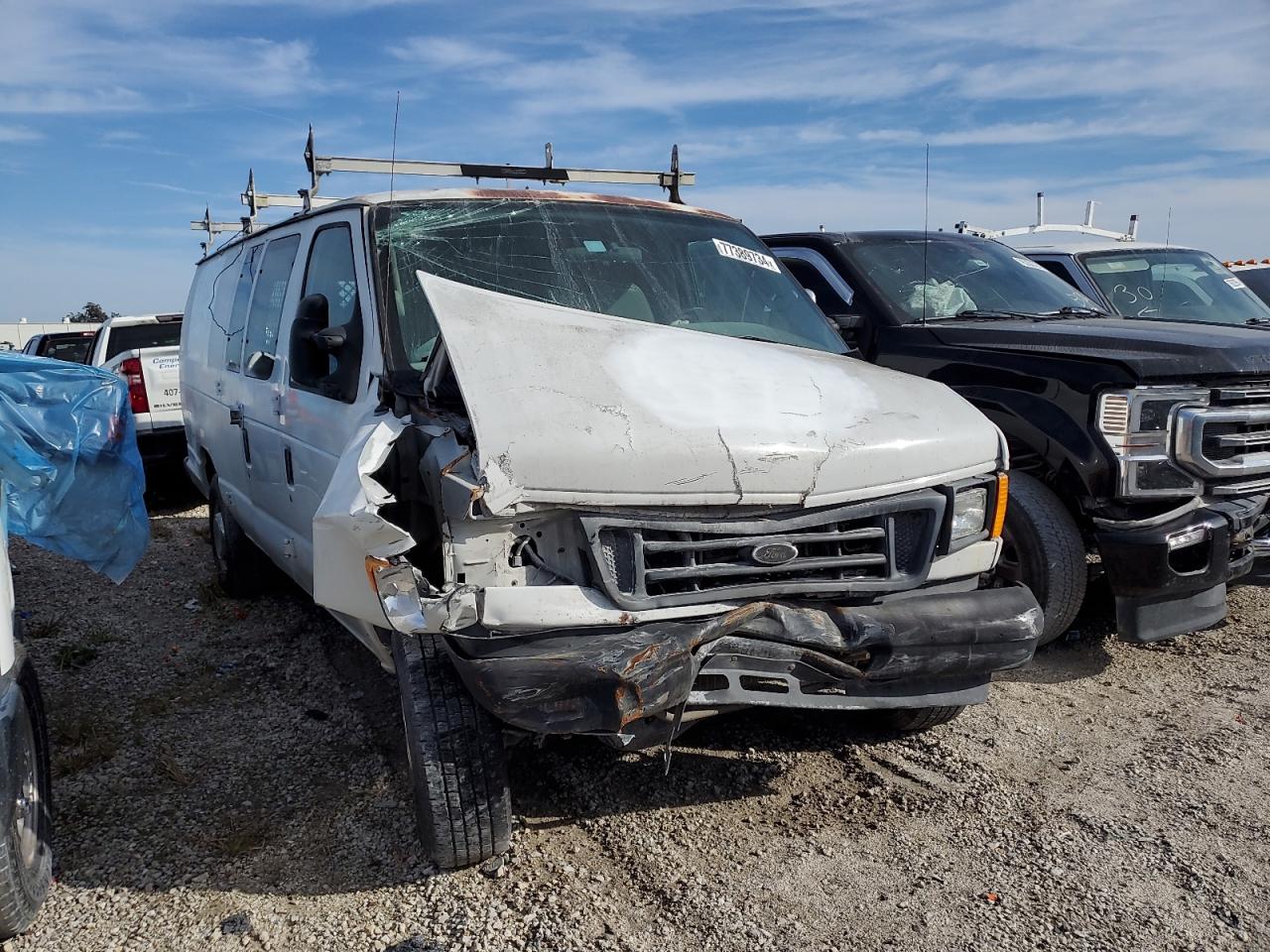 2005 Ford Econoline - Image 4