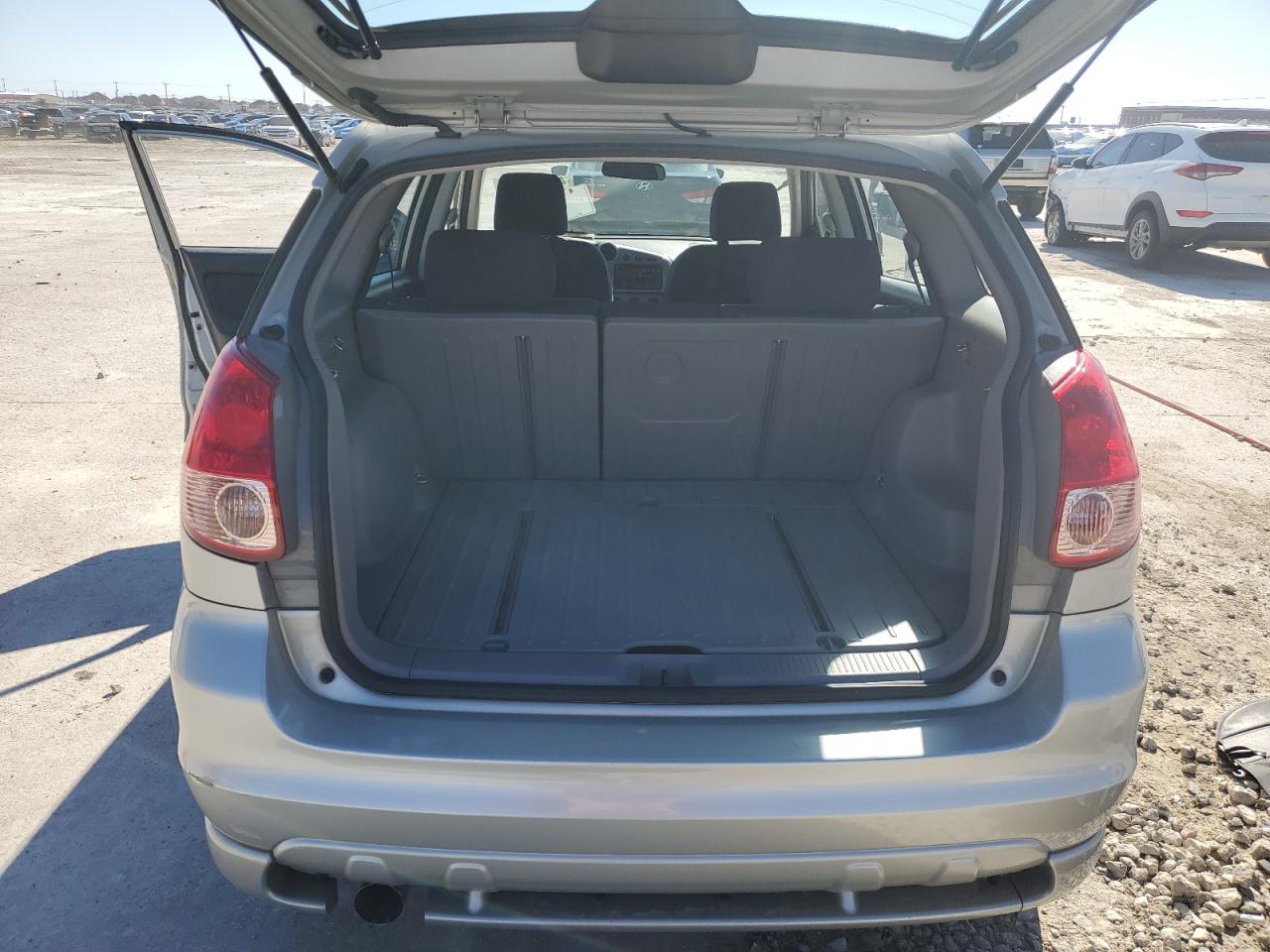 2004 Toyota Corolla - Image 6