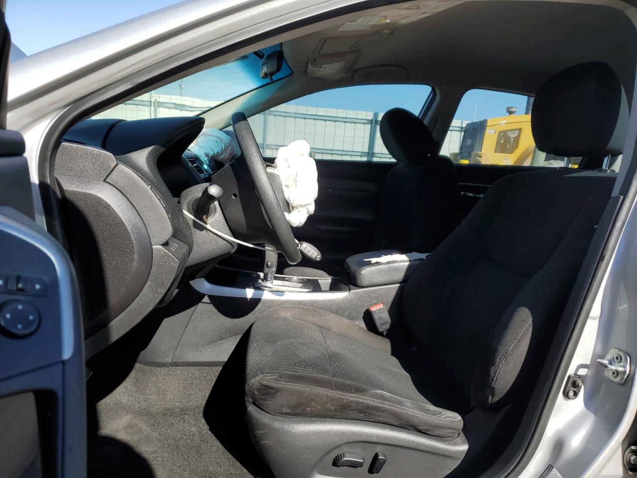 2015 Nissan Altima - Image 7