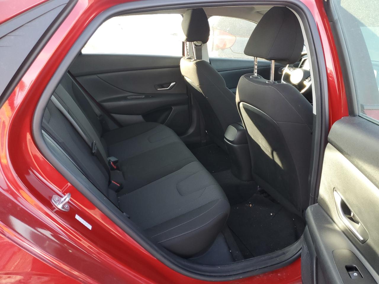 2023 Hyundai Elantra - Image 10