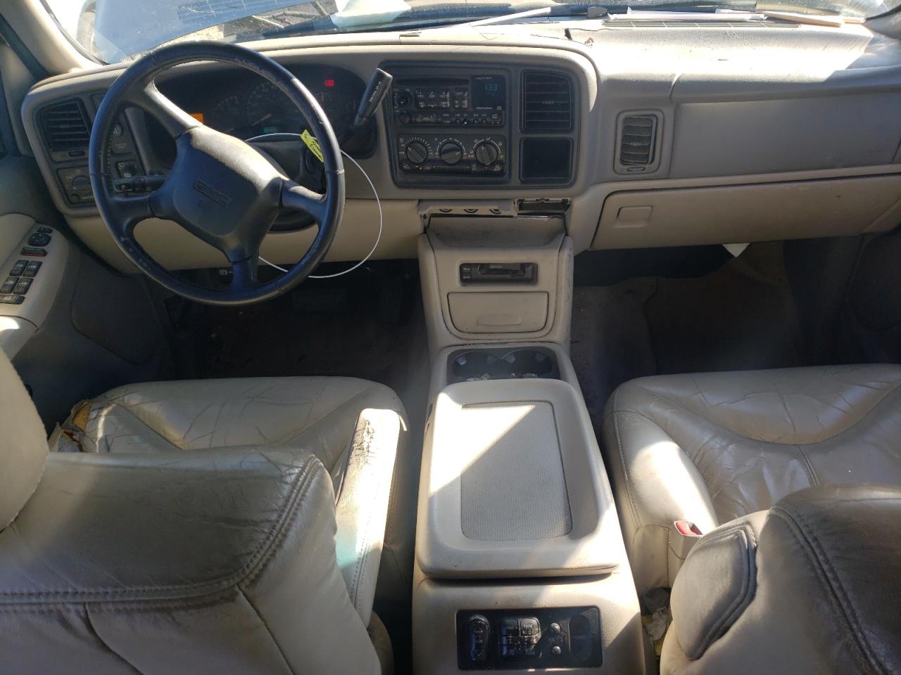 2002 GMC Yukon - Image 8