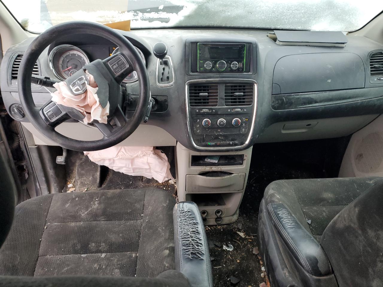 2016 Dodge Caravan - Image 8