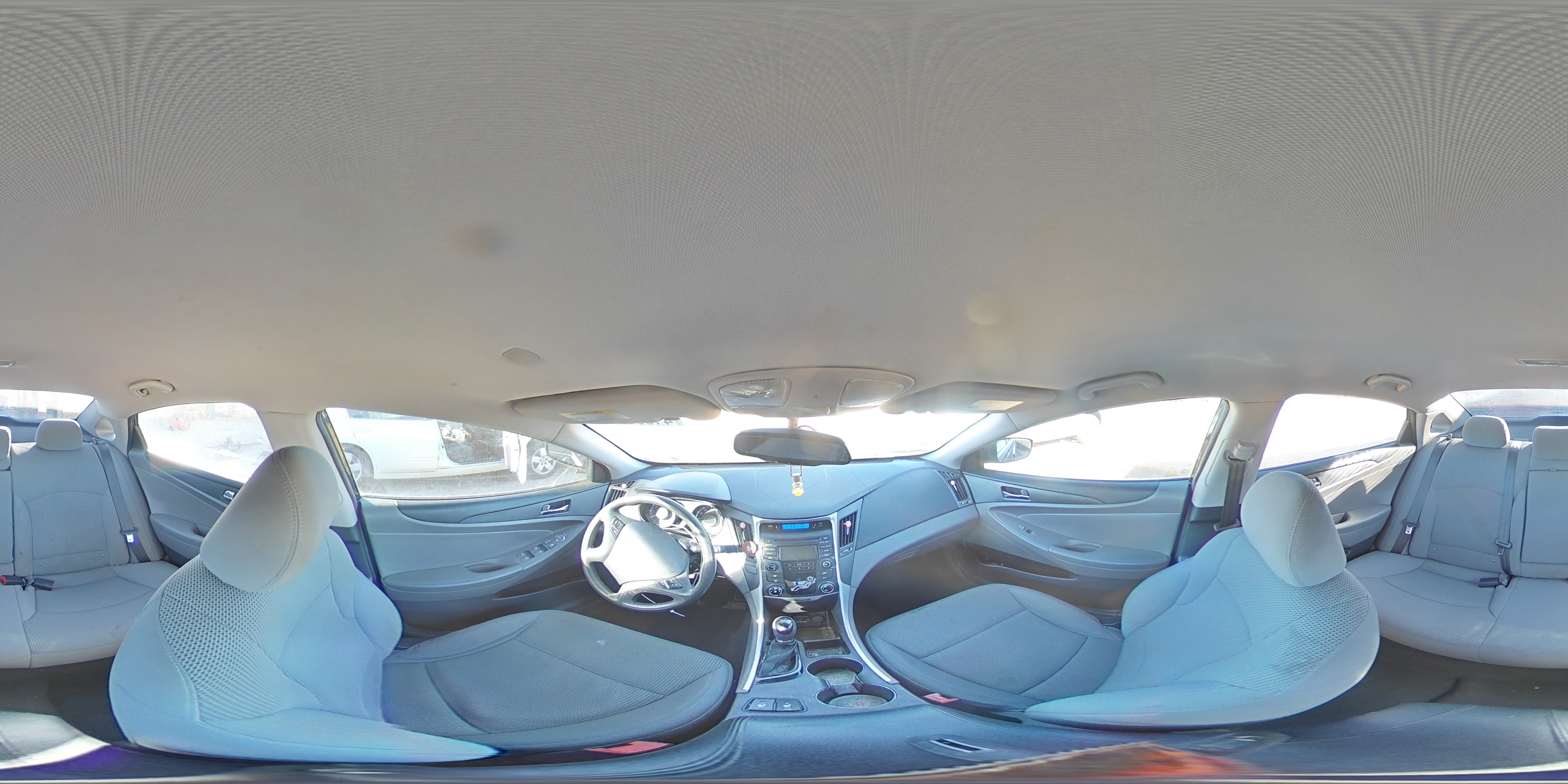 2013 Hyundai Sonata - Image 13