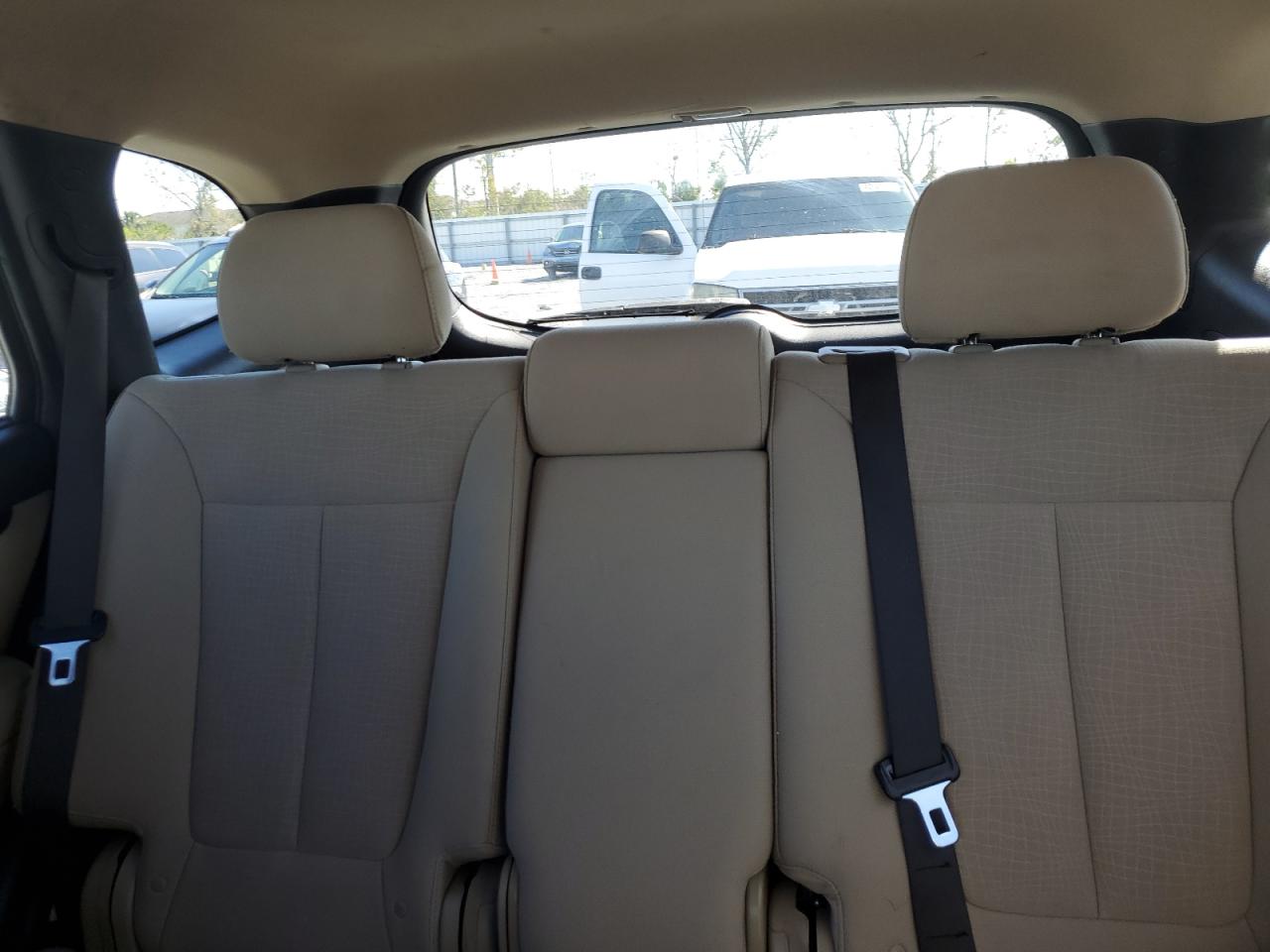 2011 Hyundai Santa Fe - Image 10