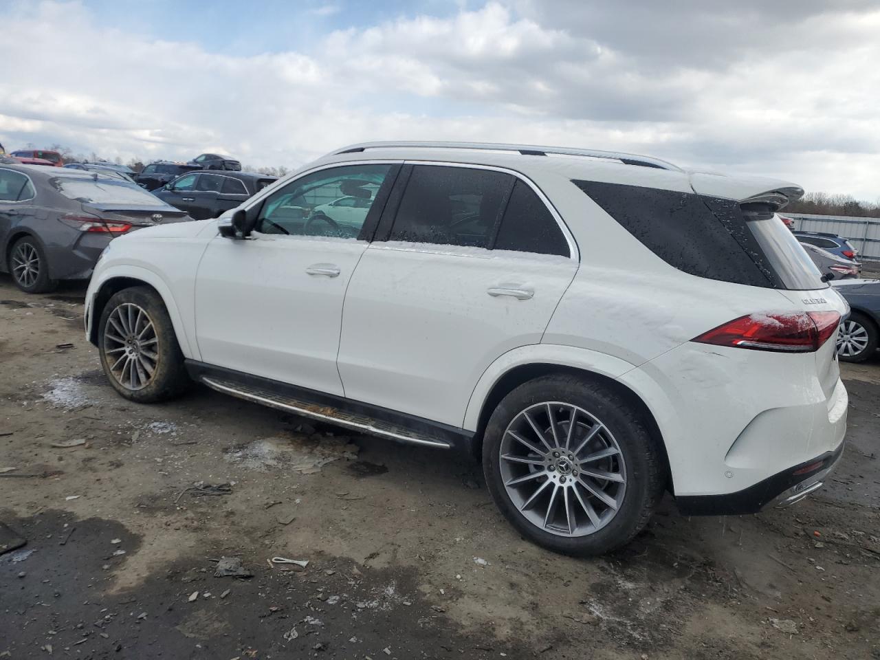 2021 Mercedes-Benz GLE - Image 2