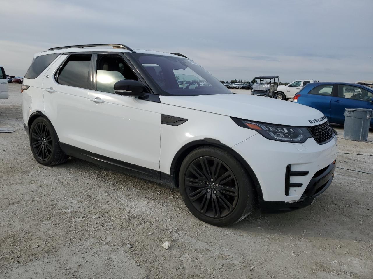 2020 Land Rover Discovery - Image 4