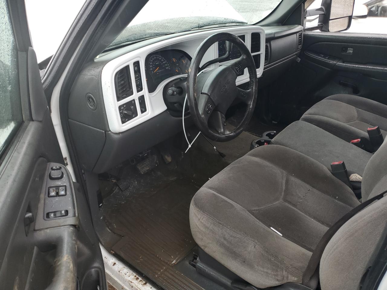 2006 GMC Sierra - Image 8