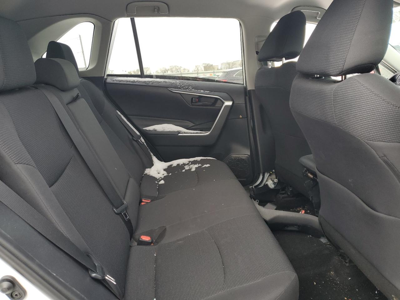 2019 Toyota RAV 4 - Image 11