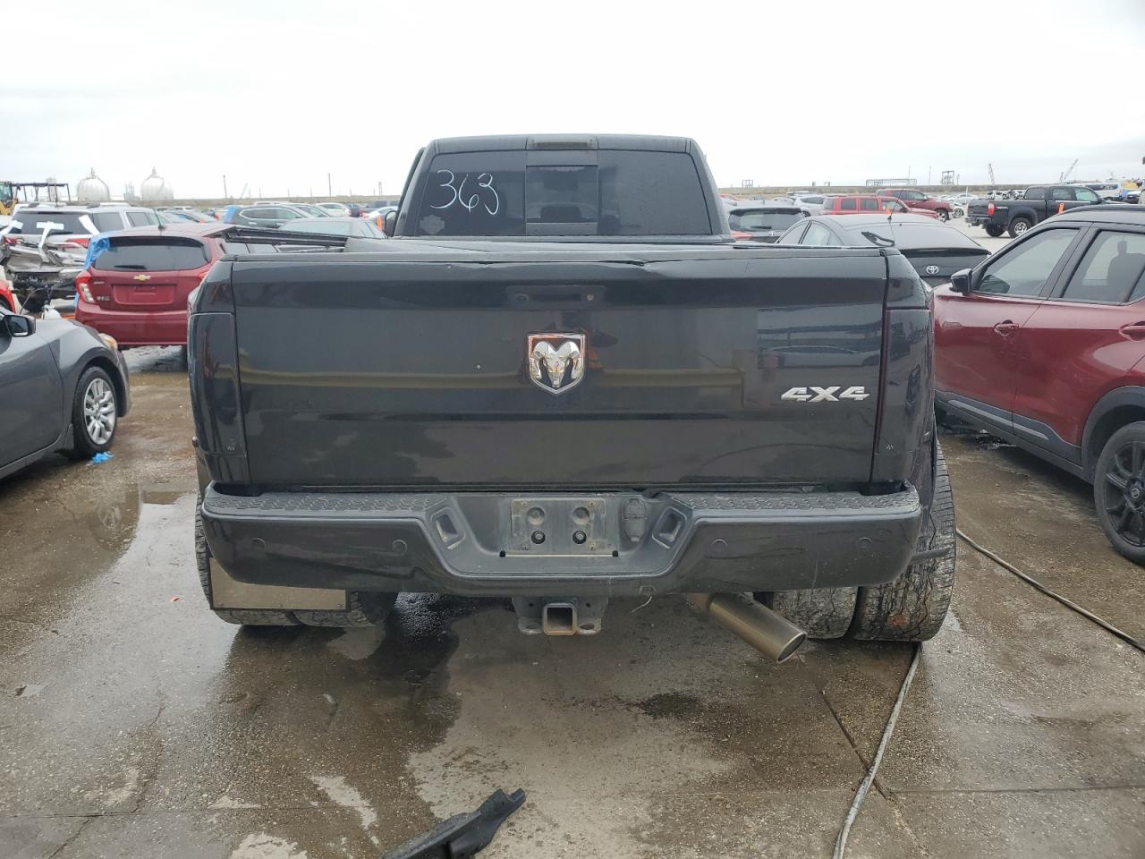 2018 RAM 3500 - Image 6