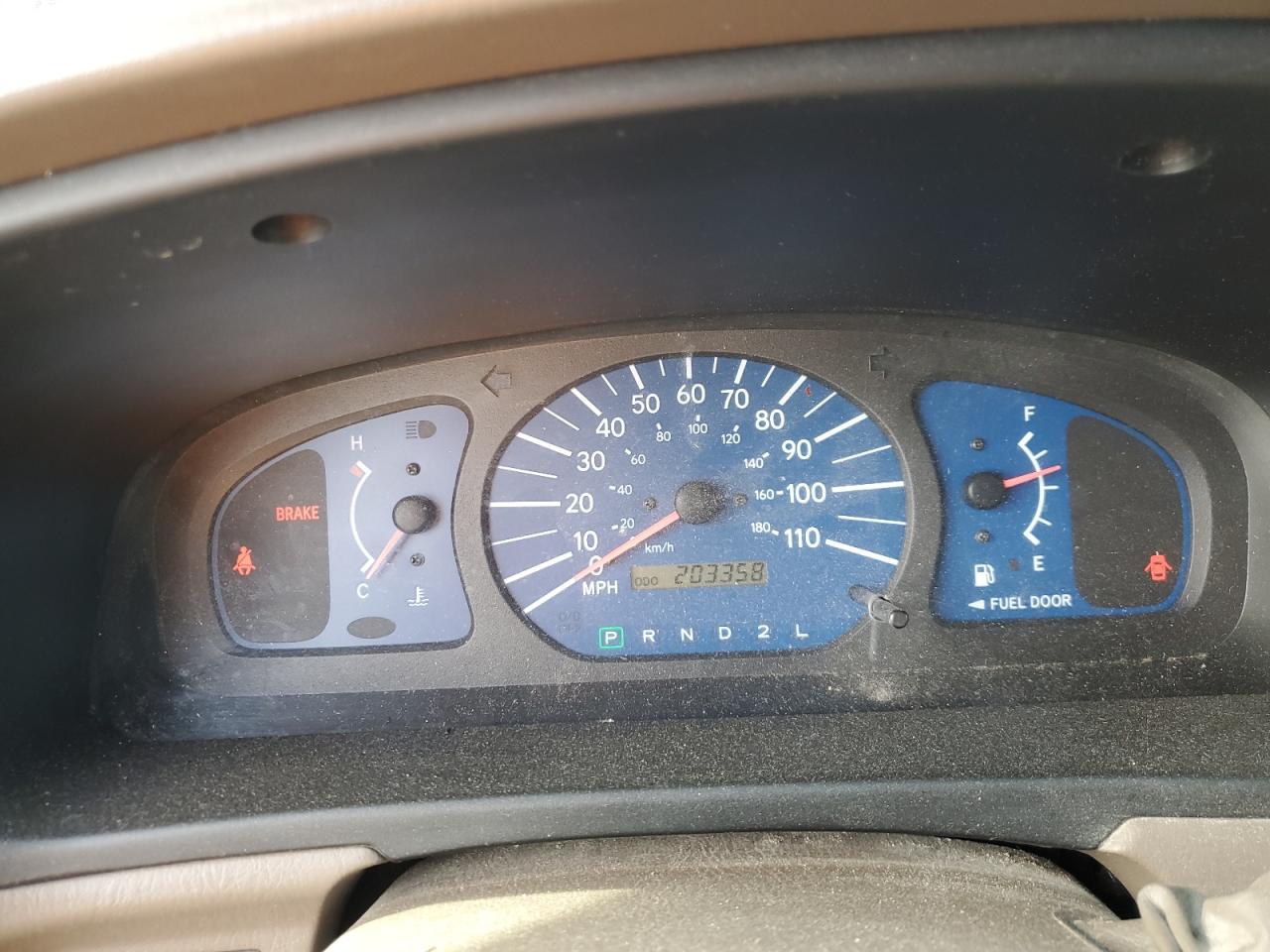 2003 Toyota Sienna - Image 9