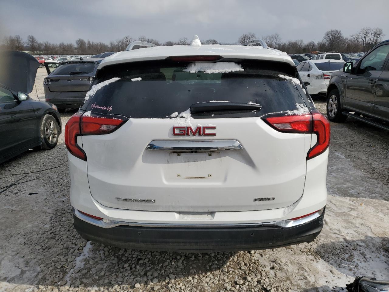 2020 GMC Terrain - Image 6