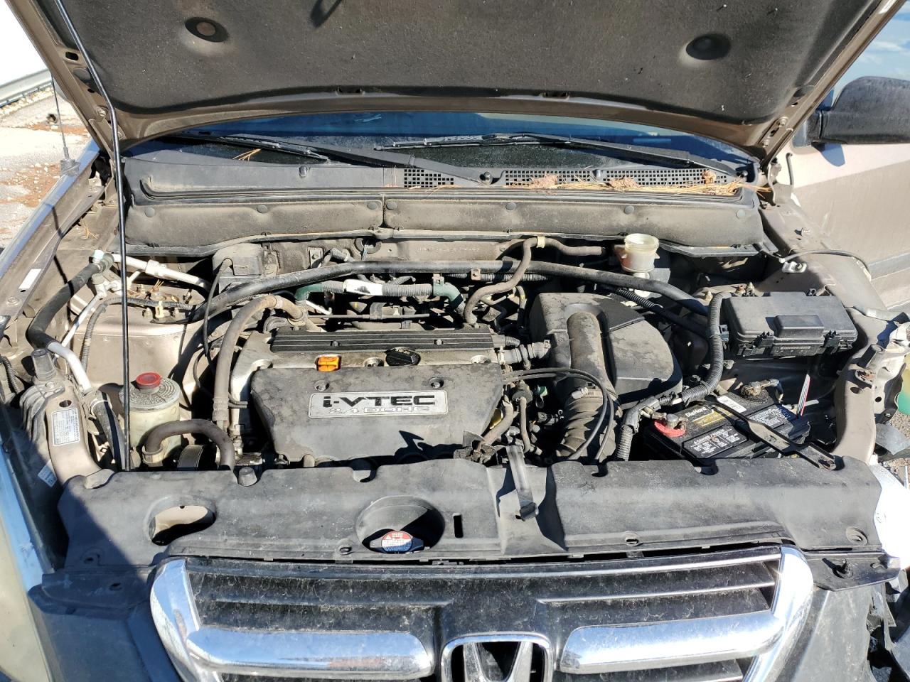 2004 Honda CR-V - Image 11