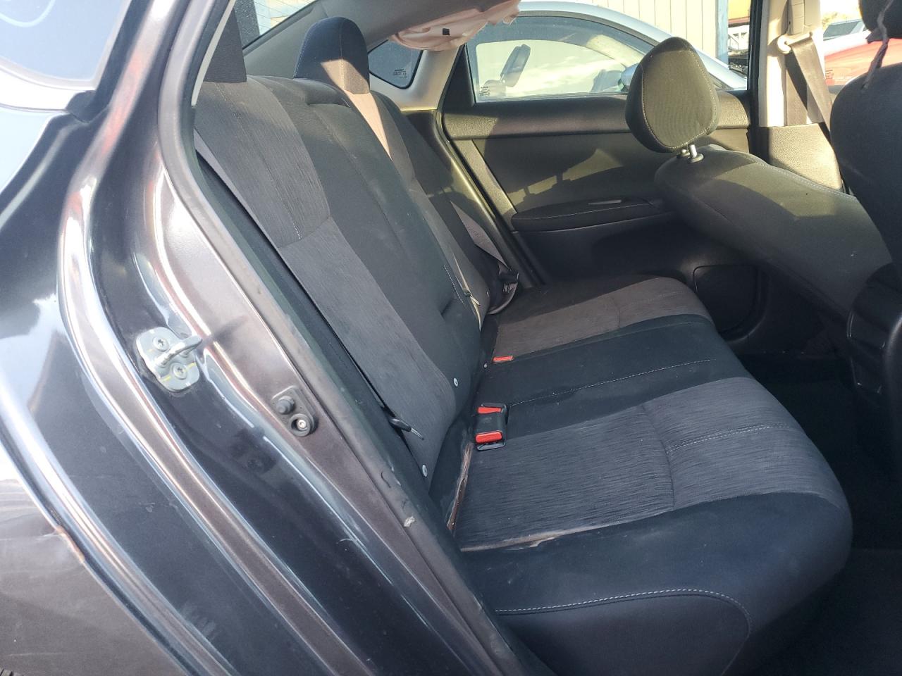 2015 Nissan Sentra - Image 10