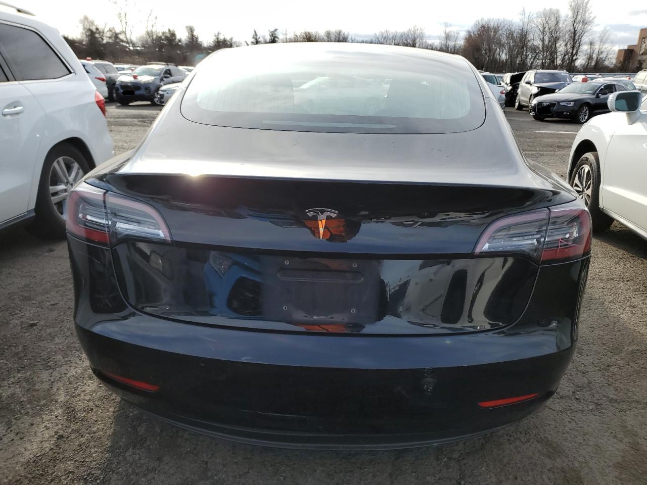 VIN 5YJ3E1EA2JF156470 2018 TESLA MODEL 3 no.6