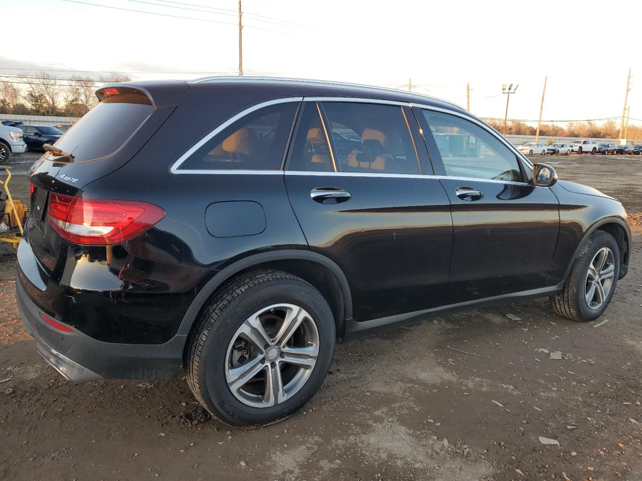 2016 Mercedes-Benz GLC - Image 3