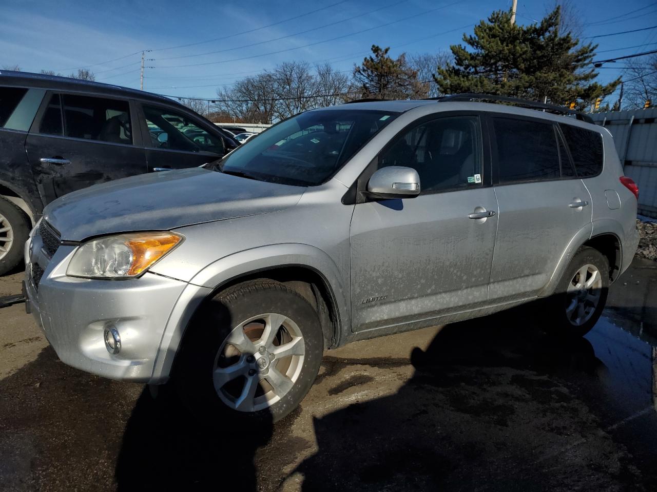 2009 Toyota RAV 4 - Image 1