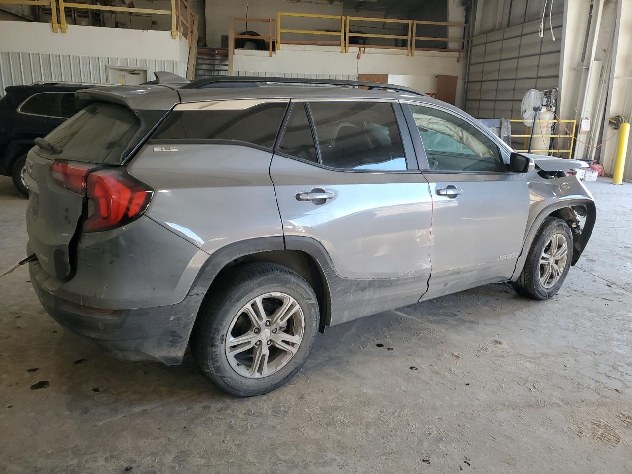 2021 GMC Terrain - Image 3