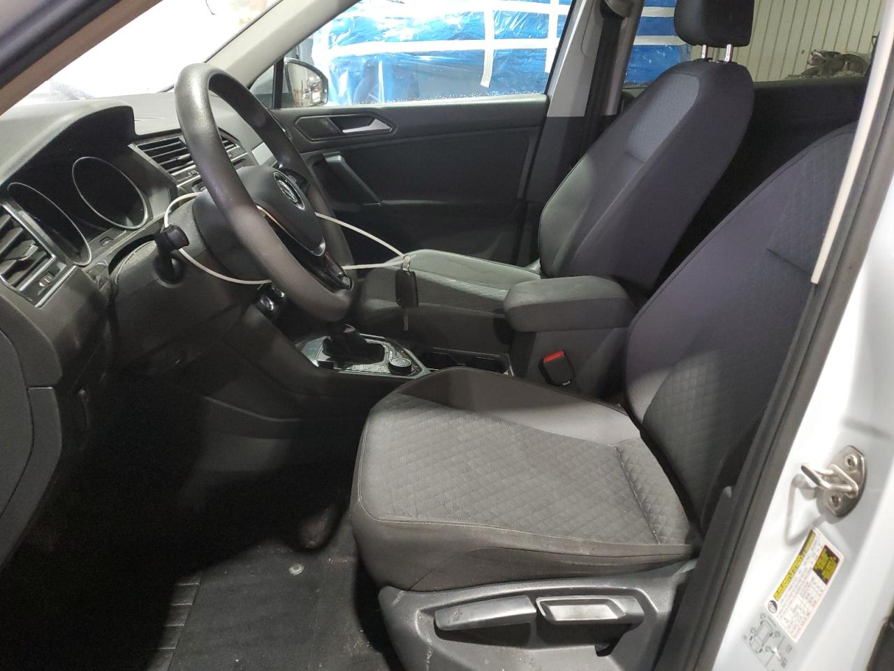 2018 Volkswagen Tiguan - Image 7