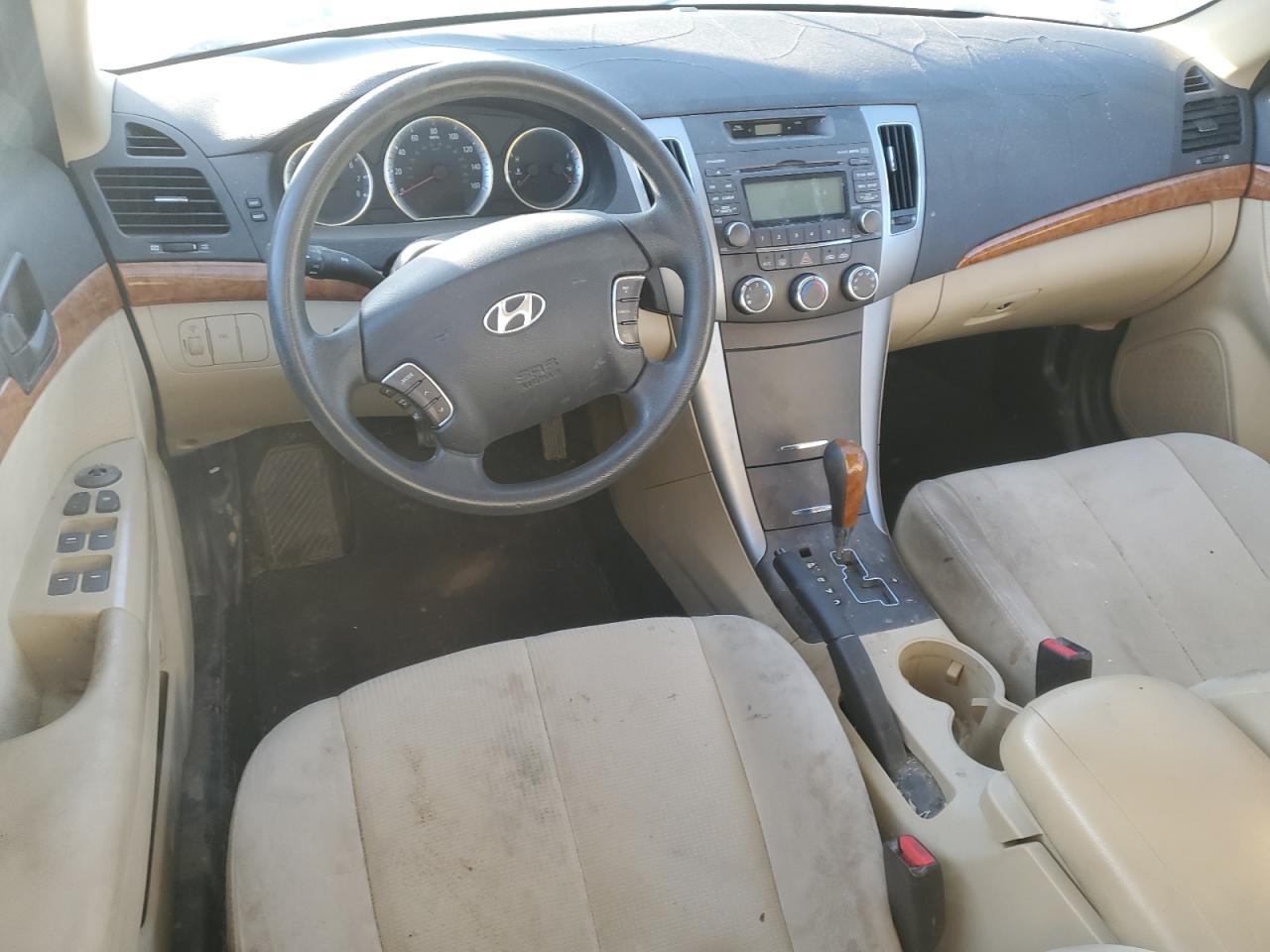 2009 Hyundai Sonata - Image 8