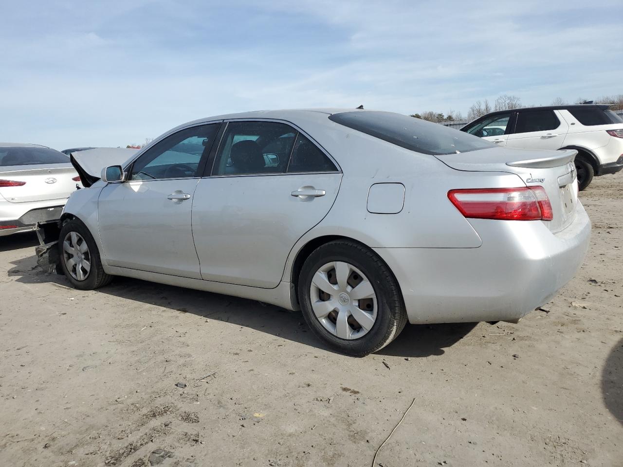 2007 Toyota Camry - Image 2