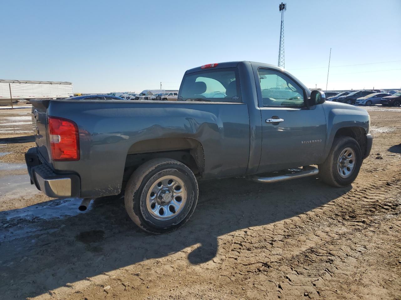 2012 Chevrolet Silverado - Image 3