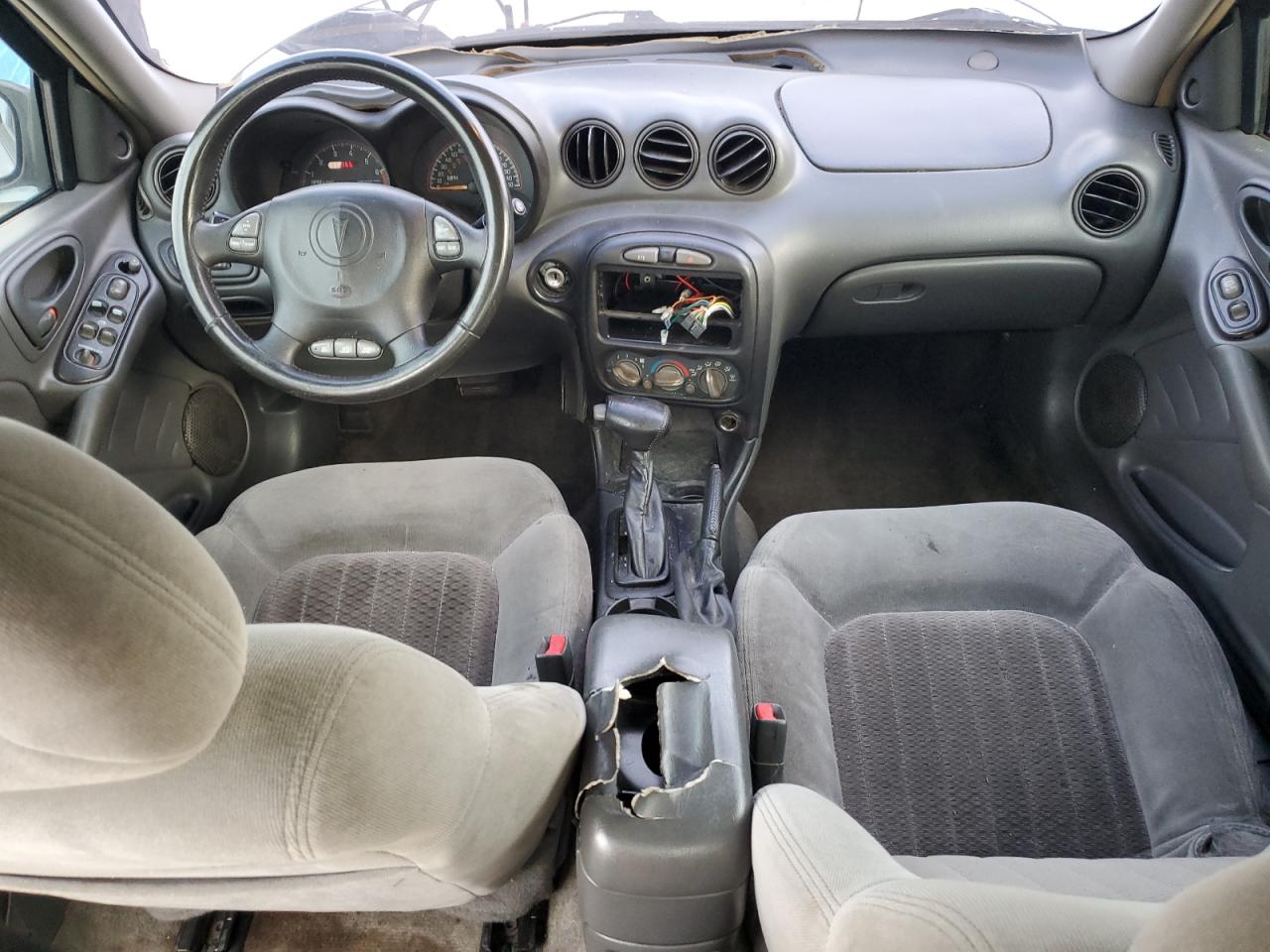 2004 Pontiac Grand AM - Image 8