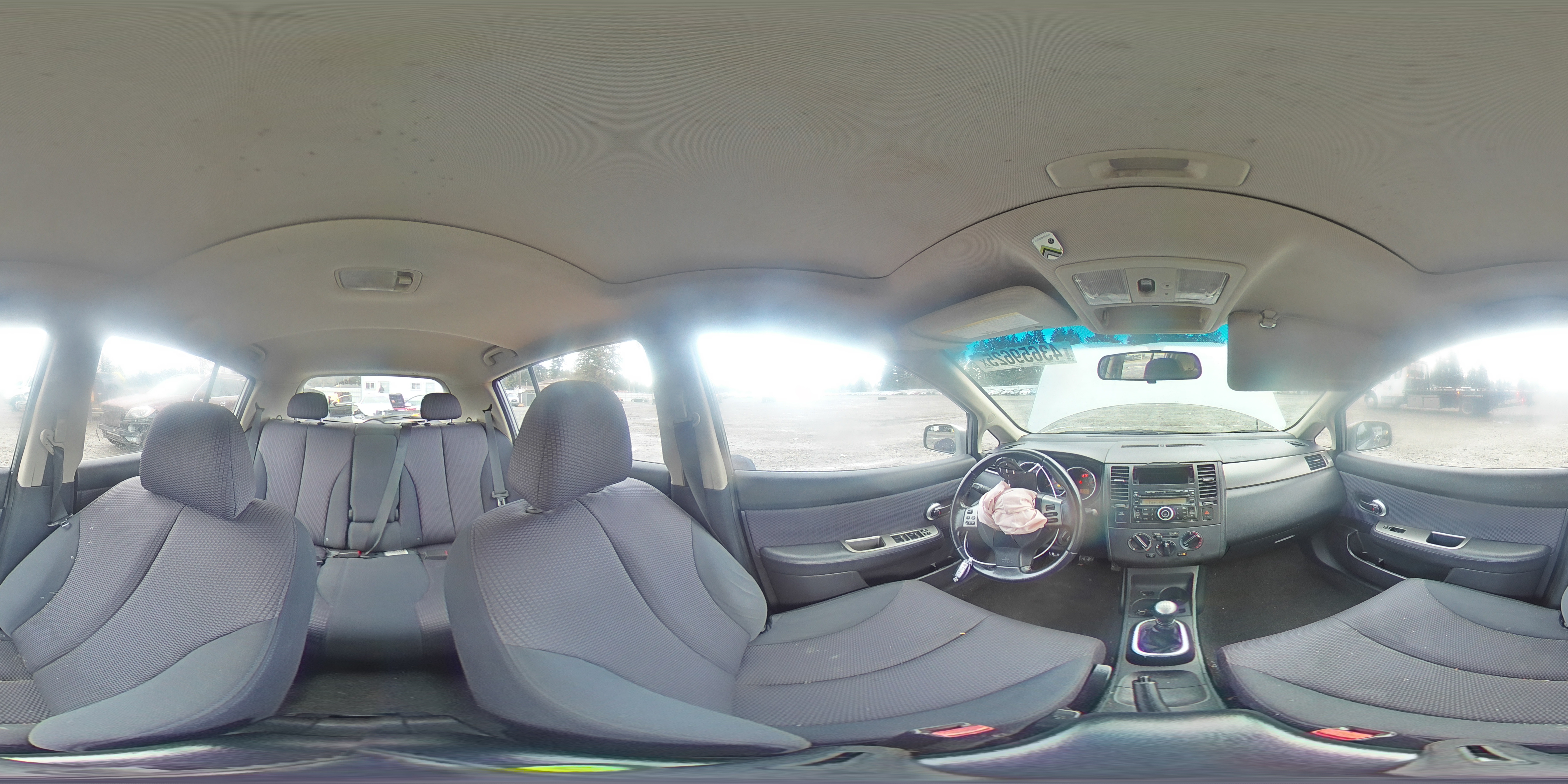 2008 Nissan Versa - Image 13