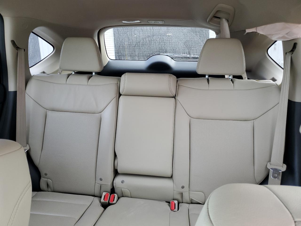 2015 Honda CR-V - Image 10