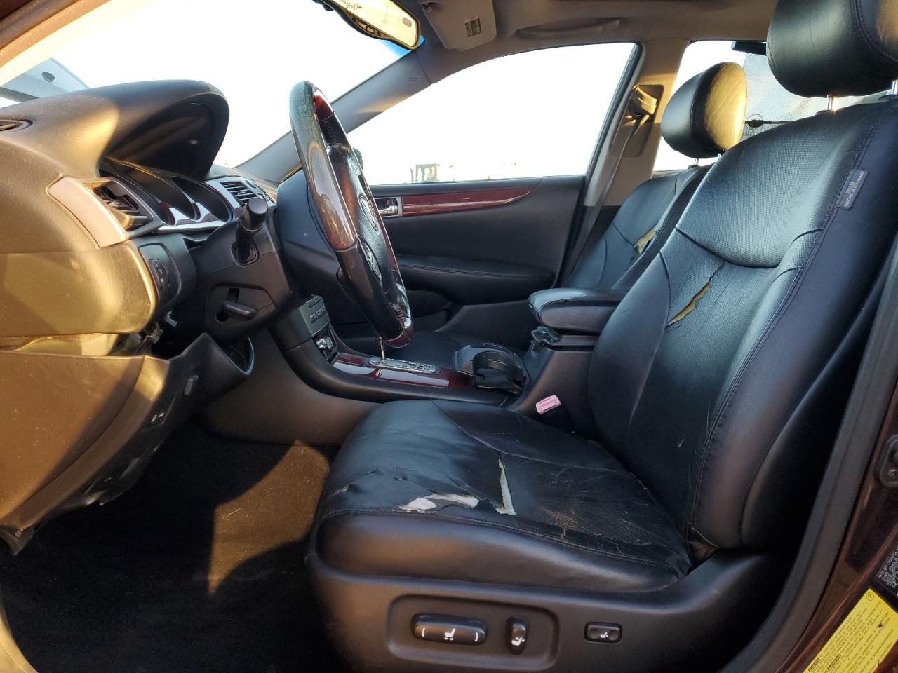 2005 Lexus ES - Image 7