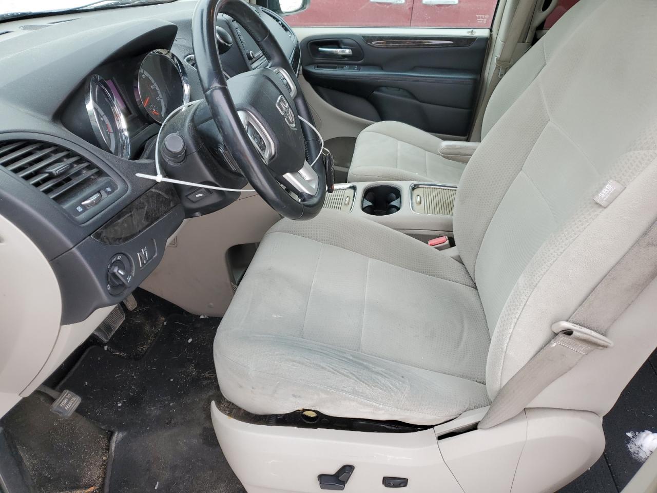 2013 Dodge Caravan - Image 7