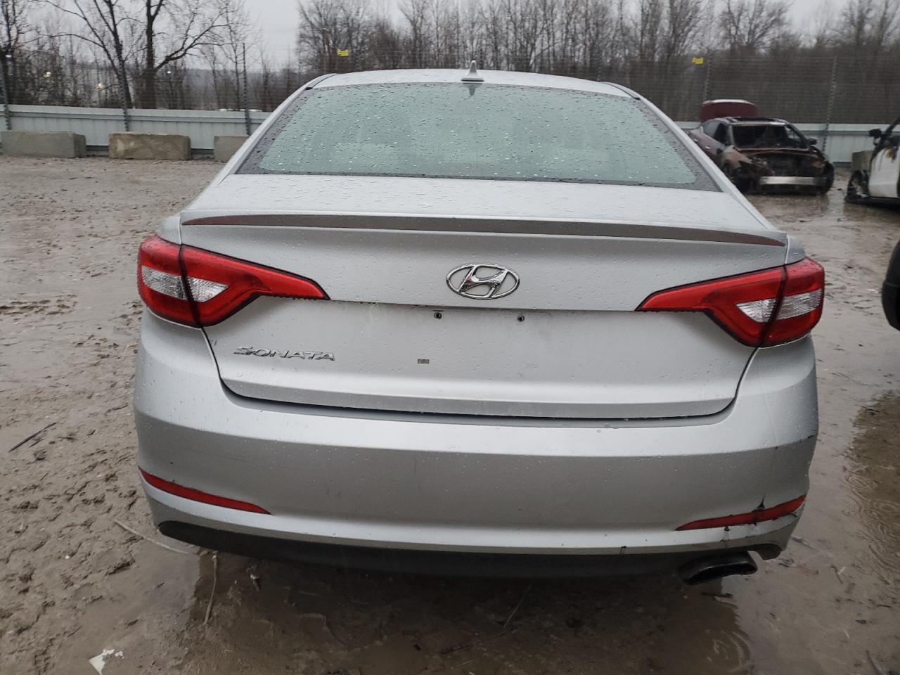 2015 Hyundai Sonata - Image 6