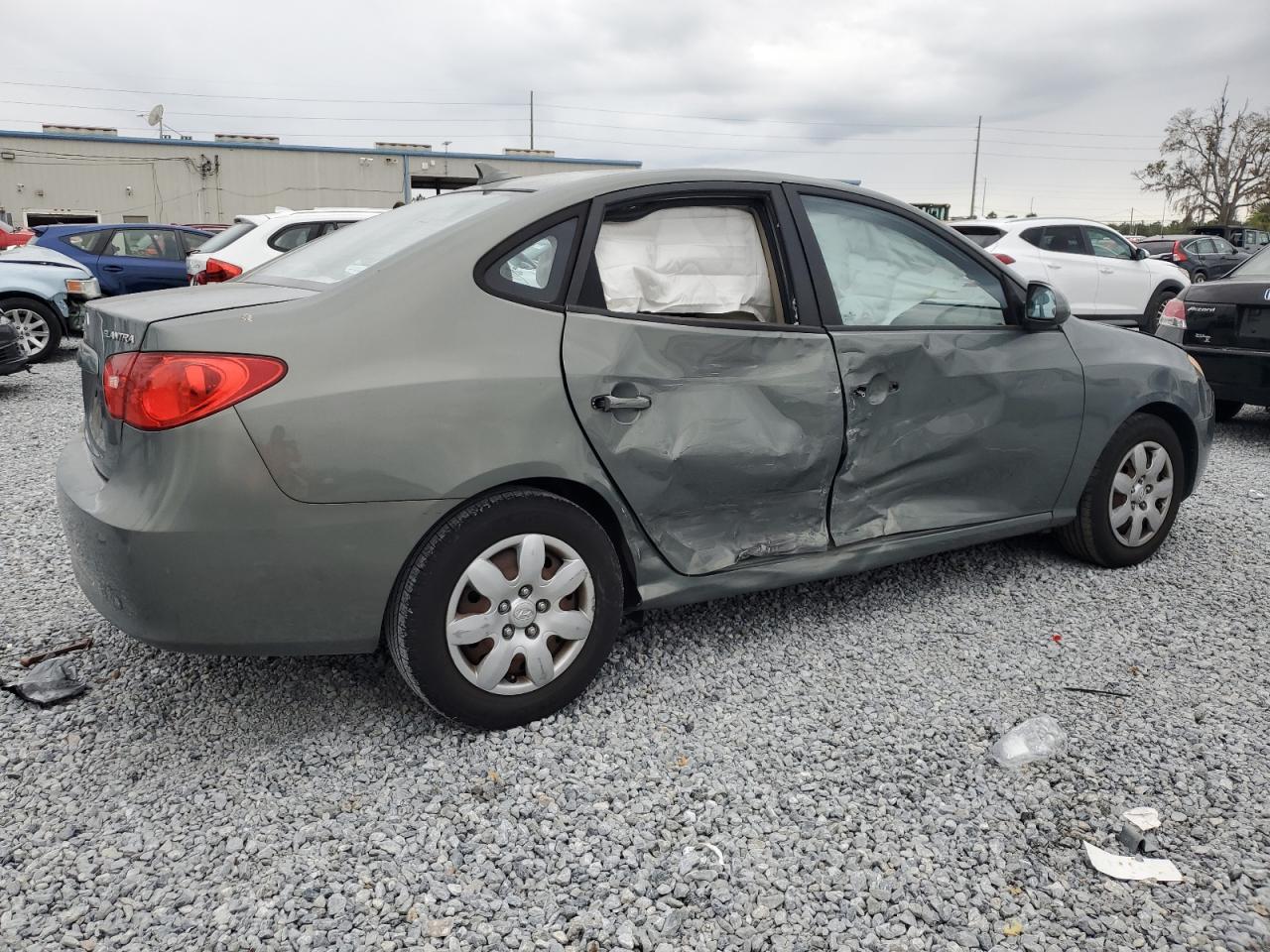 2009 Hyundai Elantra - Image 3