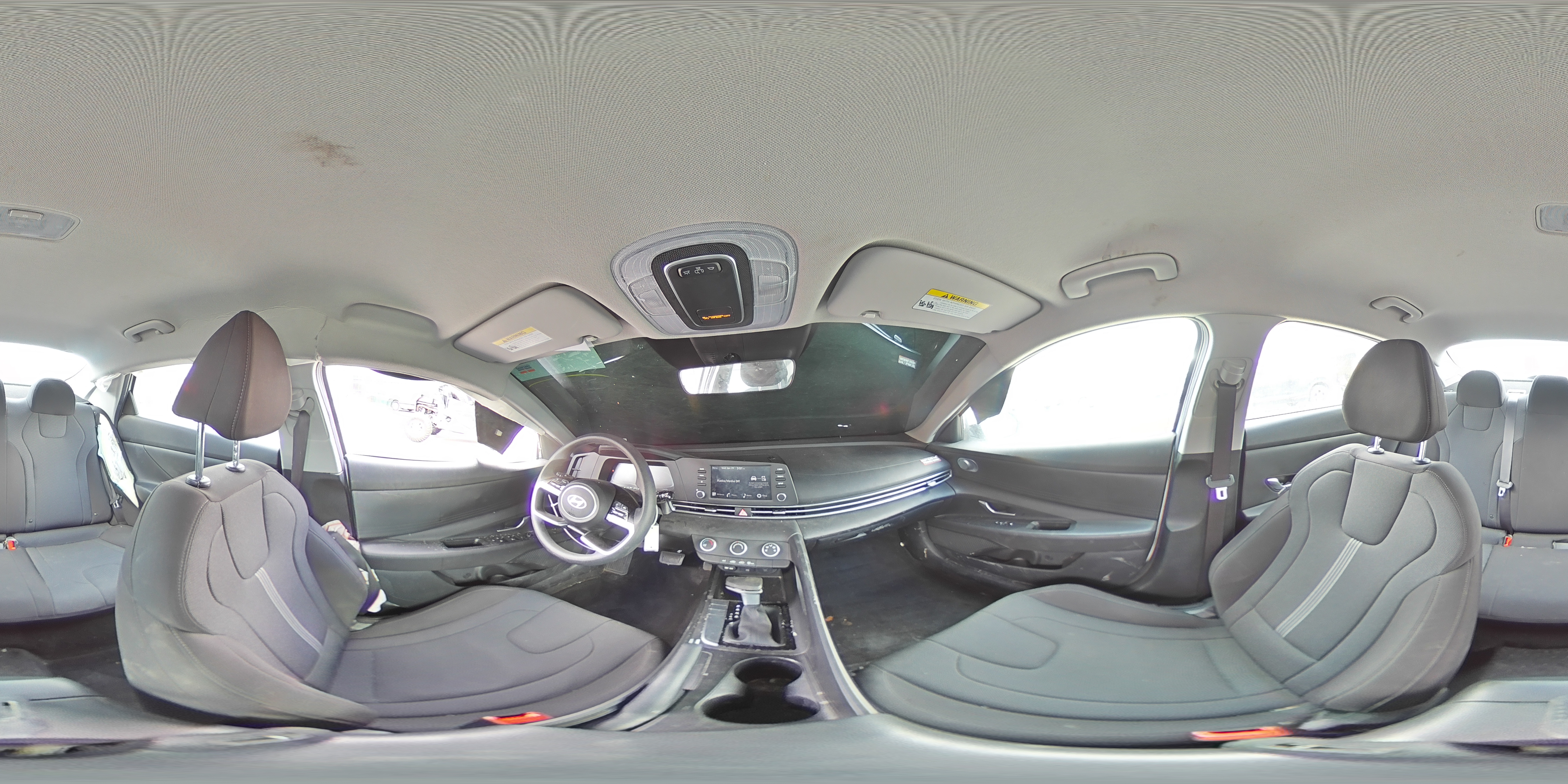 2024 Hyundai Elantra - Image 14