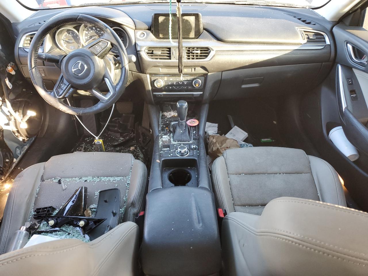2017 Mazda 6 - Image 8