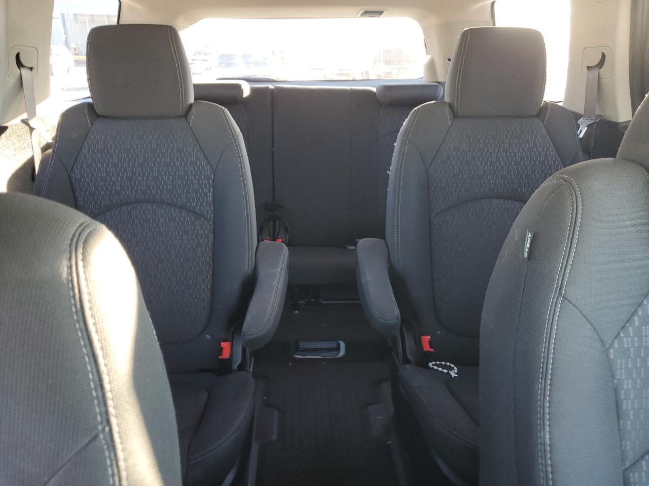 2014 GMC Acadia - Image 10